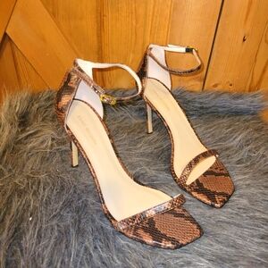 STUART WEITZMAN AMELINA SNAKE-EMBOSSED SANDAL /heel Womens Size 9 1/2